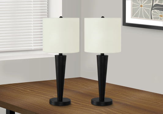 LIGHTING - 2PCS / 24"H TABLE LAMP BLACK / IVORY / USB